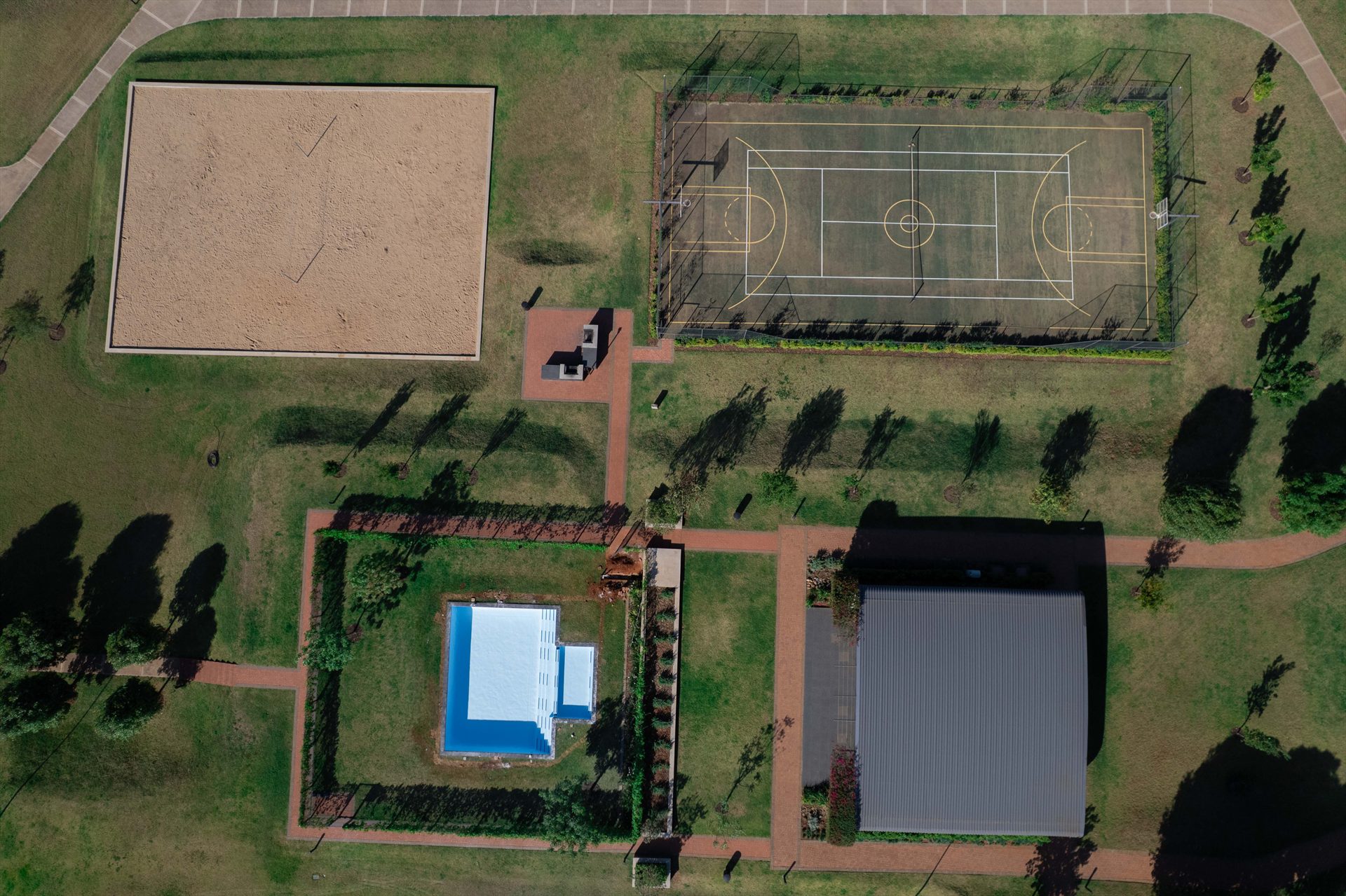 Sports & pool